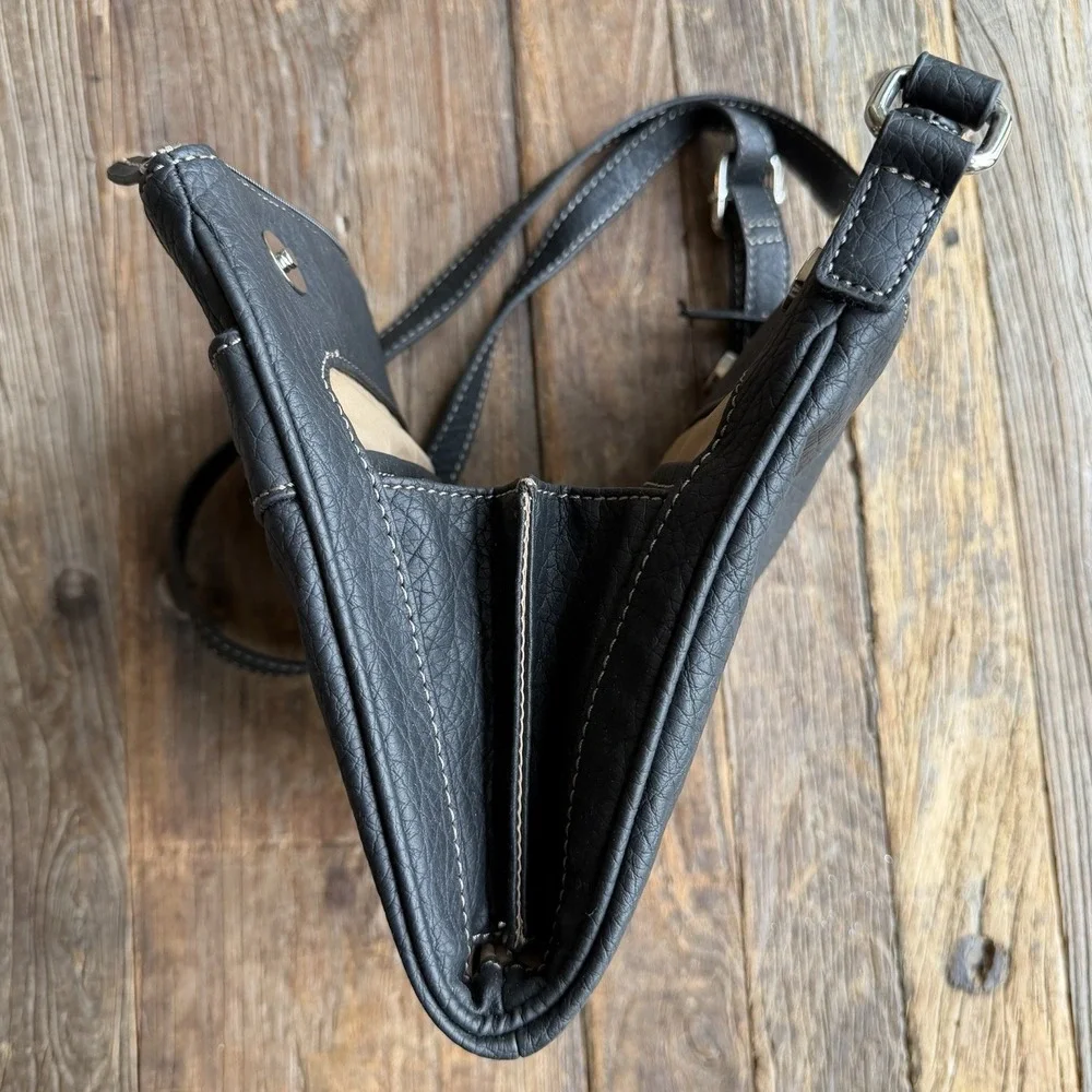 Aurielle-Carryland carryland black